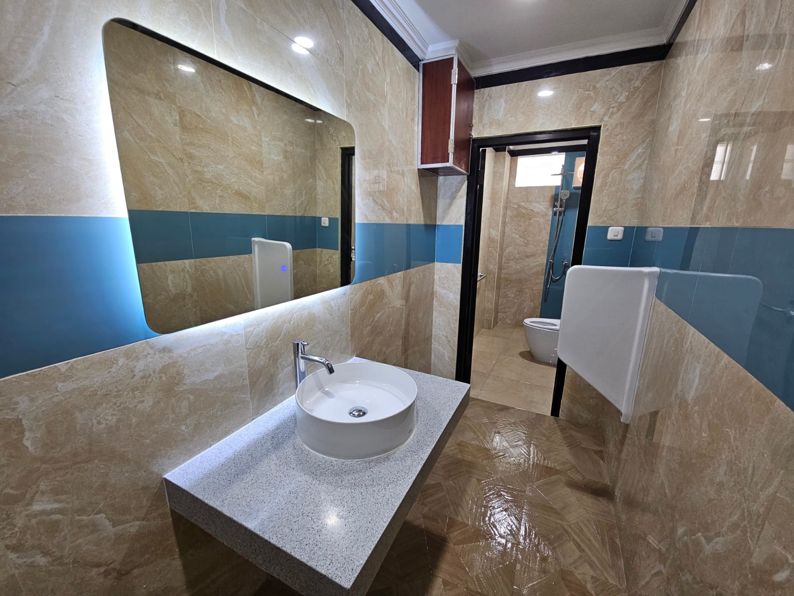 Interior & Eksterior